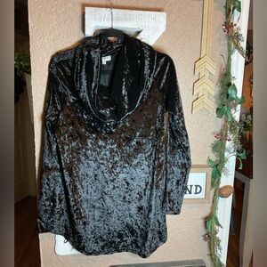 Umgee Black Velour Velvet Cowl Neck Long Sleeve Top Women’s Size Medium